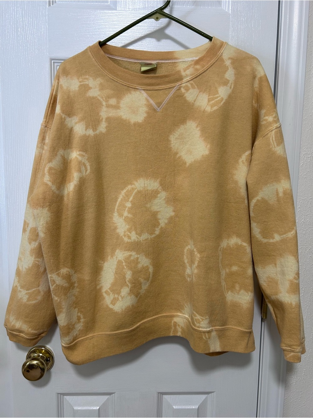 ‘Smoke Rings’ Hand Tie-Dye Crewneck Sweatshirt - Hanes